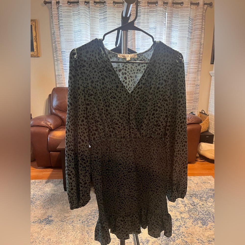Green & Black Leopard Print Long Sleeve Mini Dress Women's Medium